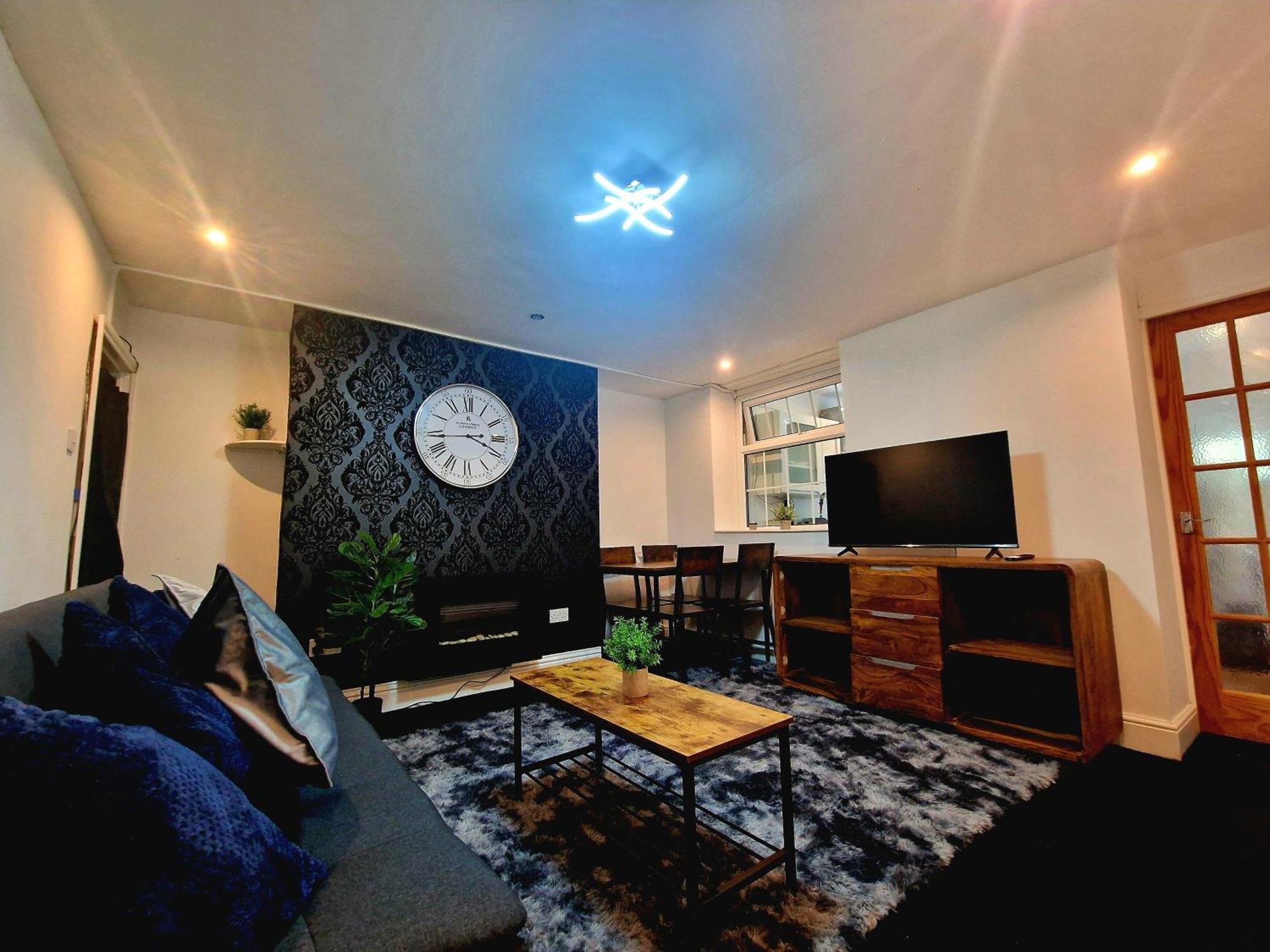 Private Courtyard Apartment In Bradford With Parking Shipley  Buitenkant foto